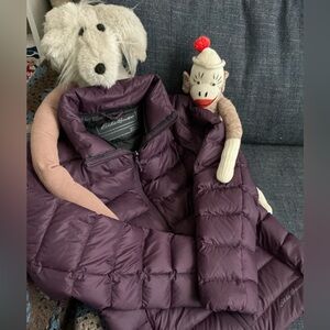 Eddie Bauer Women’s CirrusLite Down Jacket, size small